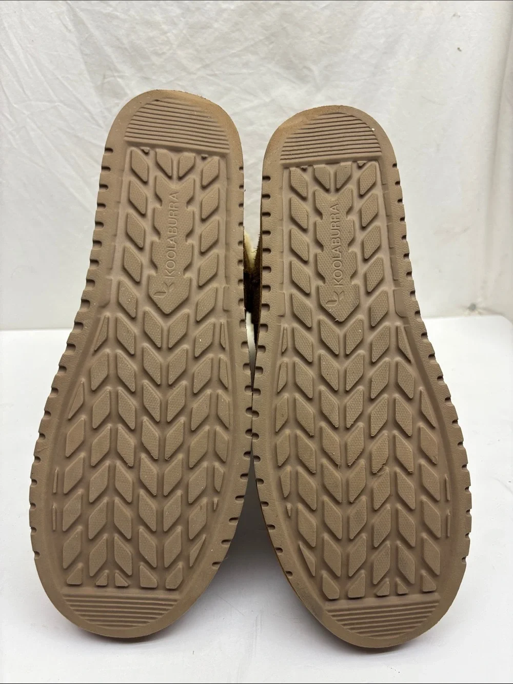 Koolaburra by Ugg Classic Shearling-Lined Button Boots - Chestnut, SZ 9, box 6